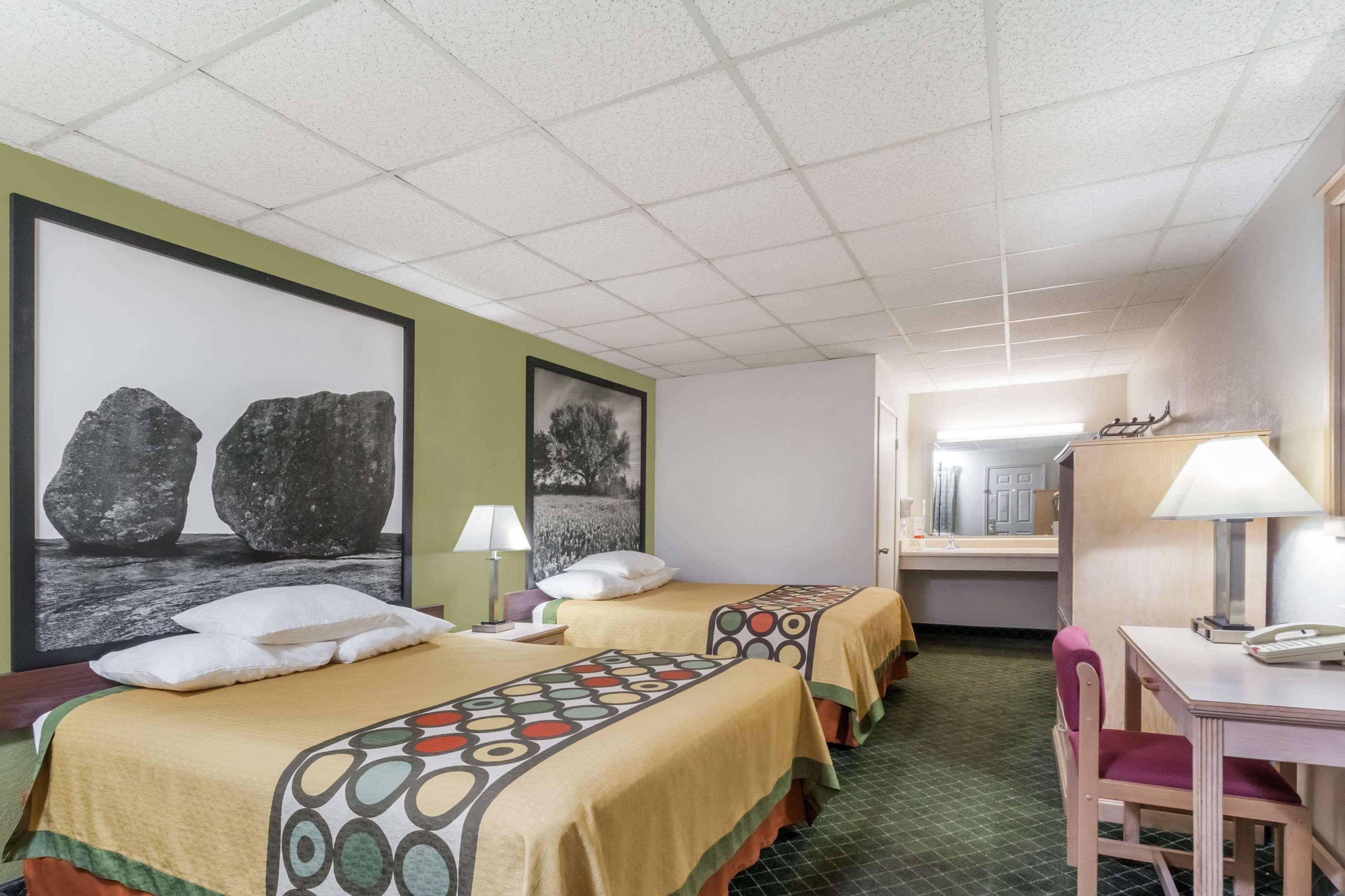 Super 8 By Wyndham Fredericksburg Hotel Luaran gambar