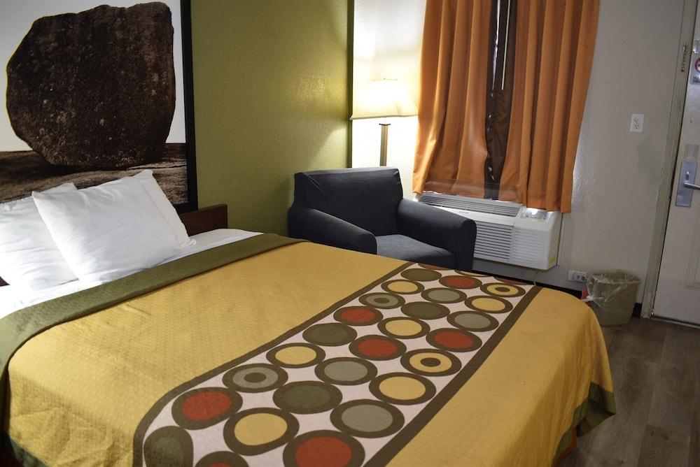 Super 8 By Wyndham Fredericksburg Hotel Luaran gambar