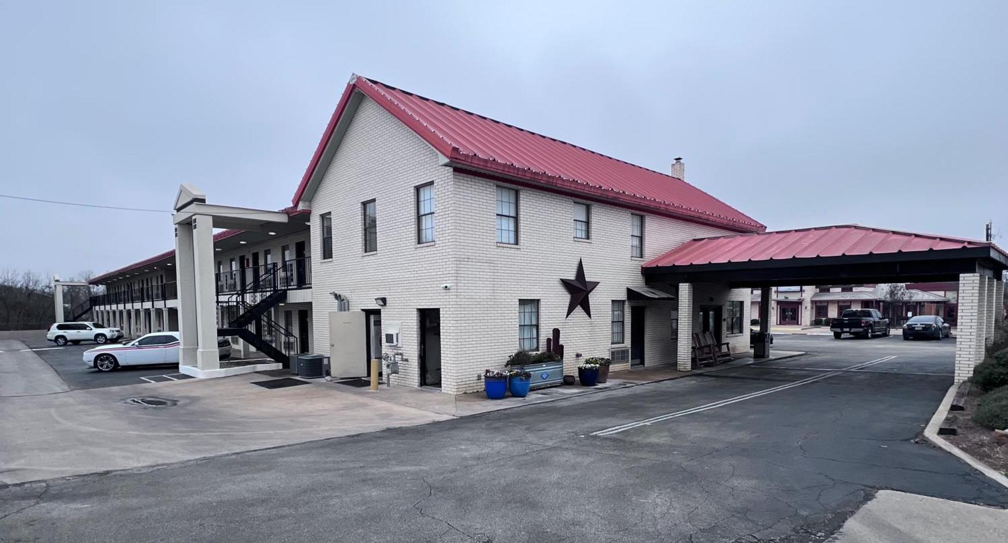 Super 8 By Wyndham Fredericksburg Hotel Luaran gambar